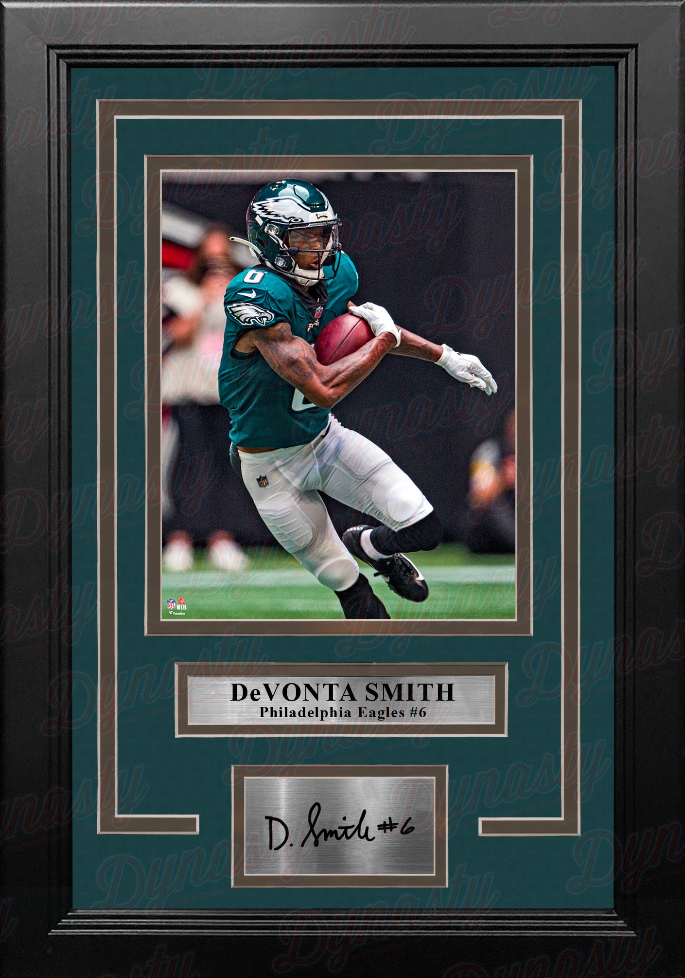 DeVonta Smith in Action Philadelphia Eagles 8' x 10' Framed Football Photo  with Engraved Autograph