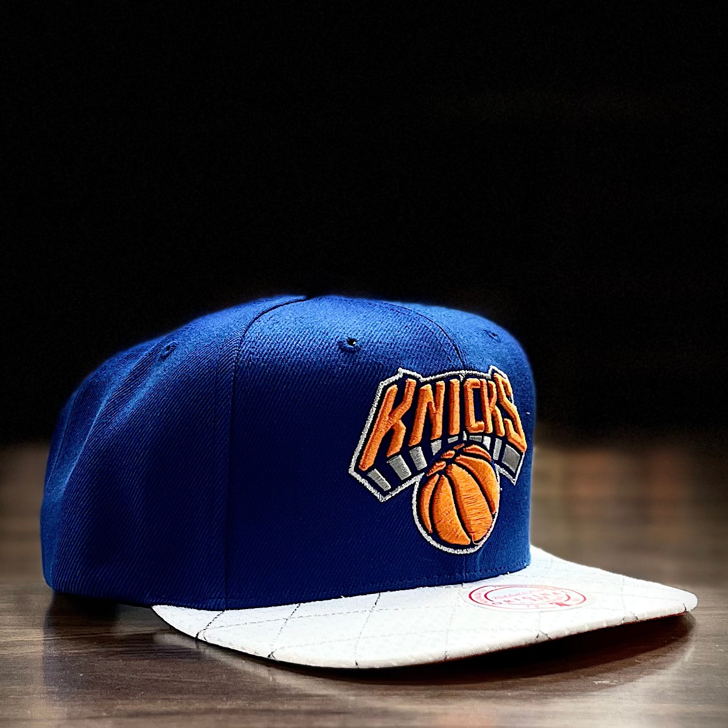 New York Knicks Mitchell & Ness 75th Anniversary Platinum Snapback Hat