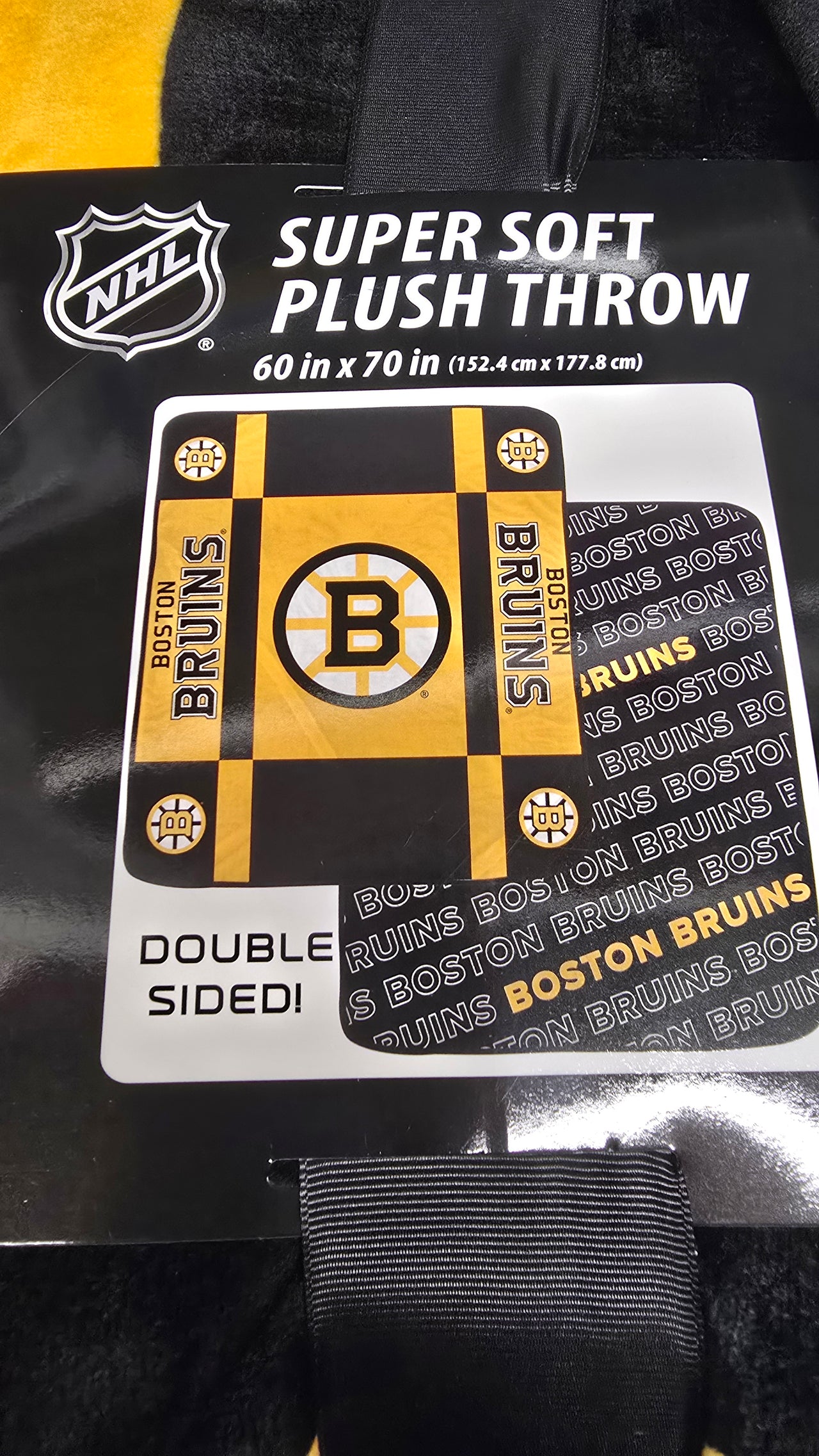 Boston Bruins 60" x 70" Super Plush Throw Blanket