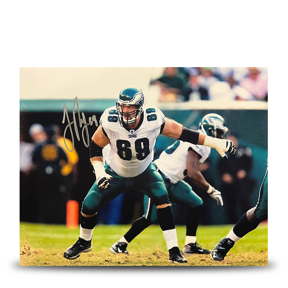 Jon Runyan in Action Autographed Philadelphia Eagles 8" x 10" Football Photo