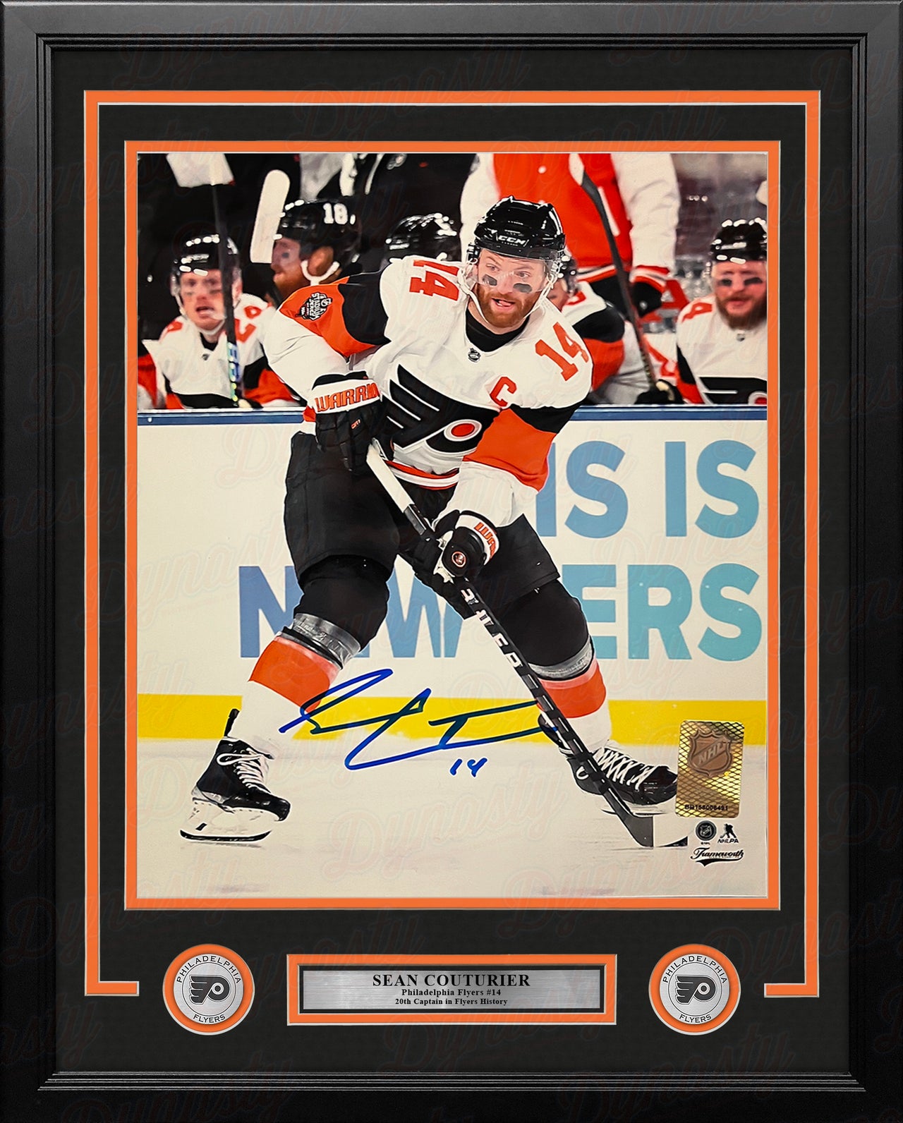 Sean Couturier 2024 Stadium Series Action Philadelphia Flyers Autographed 11x14 Framed Hockey Photo