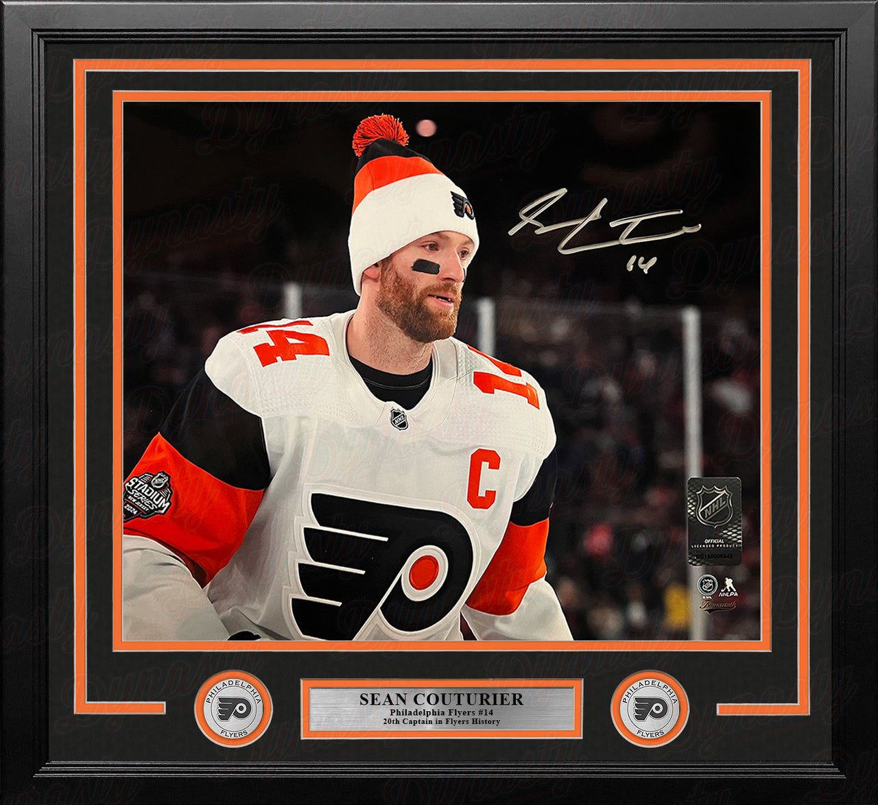 Sean Couturier 2024 Captain Debut Philadelphia Flyers Autographed 11x14 Framed Photo - Silver Ink