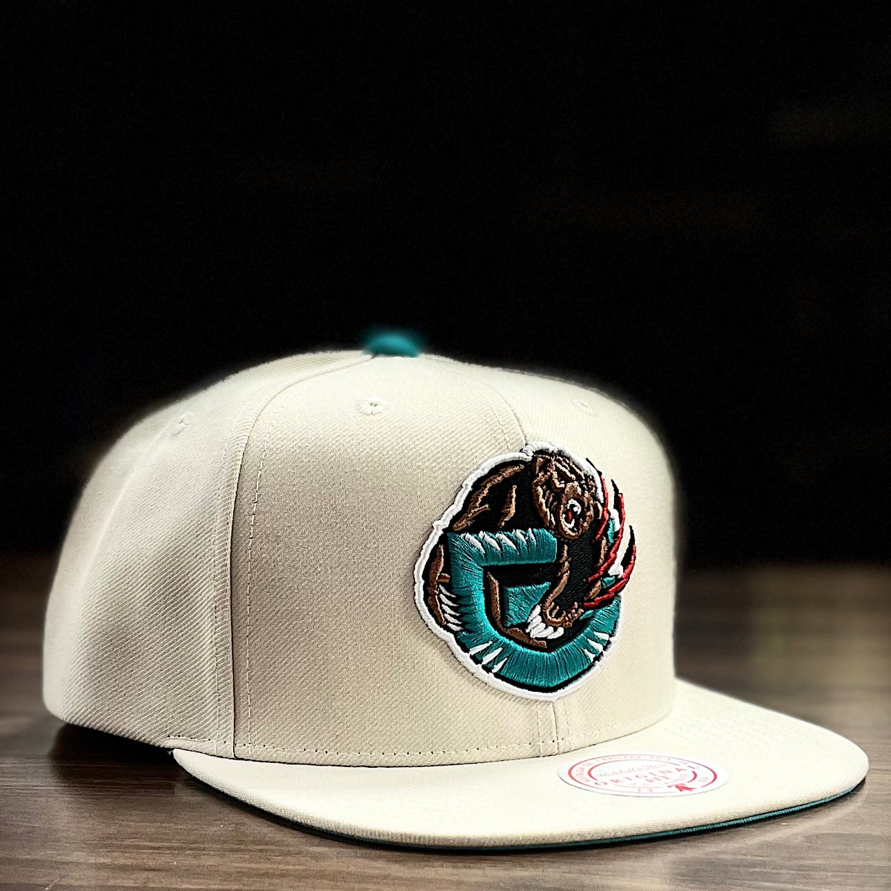 Memphis Grizzlies Mitchell & Ness NBA Core Snapback Hat